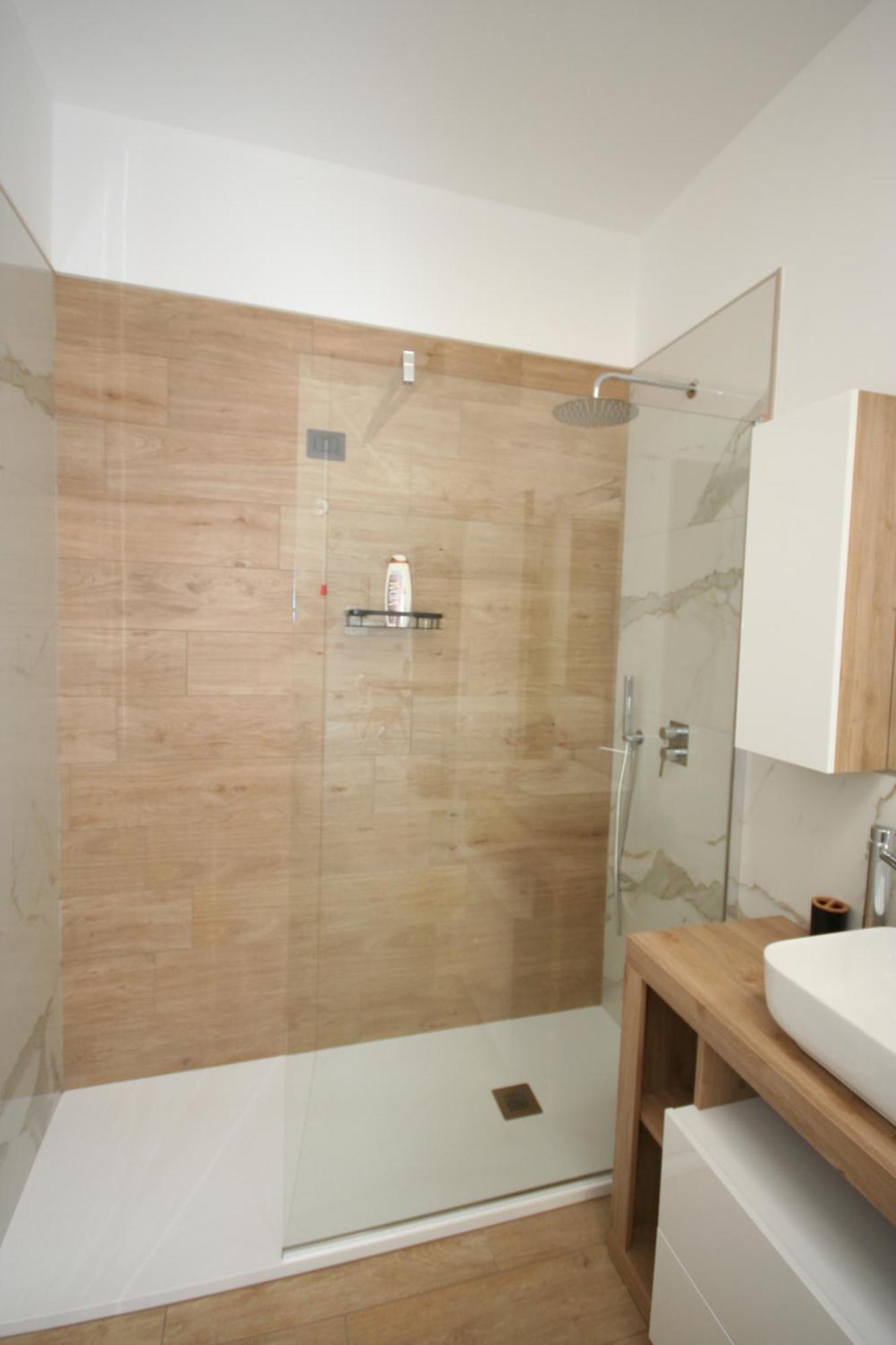 B&B Luxhome กาตันซาโร ภายนอก รูปภาพ