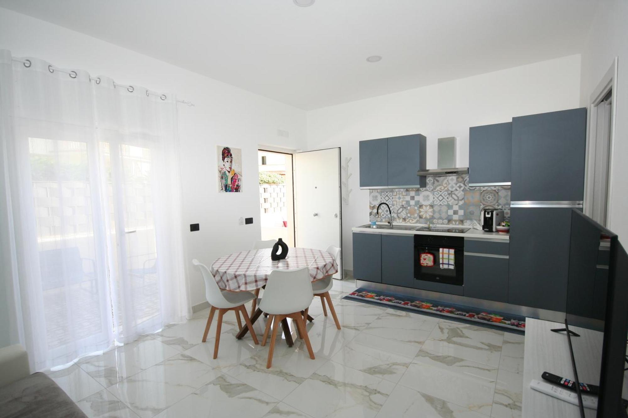 B&B Luxhome กาตันซาโร ภายนอก รูปภาพ